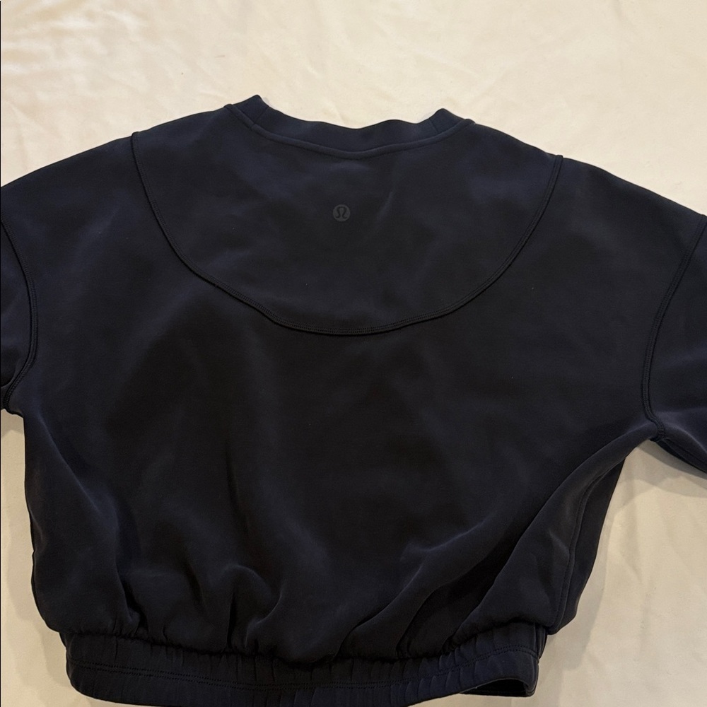 Lululemon crop shirt - Picture 3 of 3